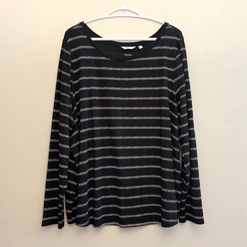 Reitmans Black & White Striped Knit Top with Button Back – Plus Size 3X EUC - Picture 2 of 13